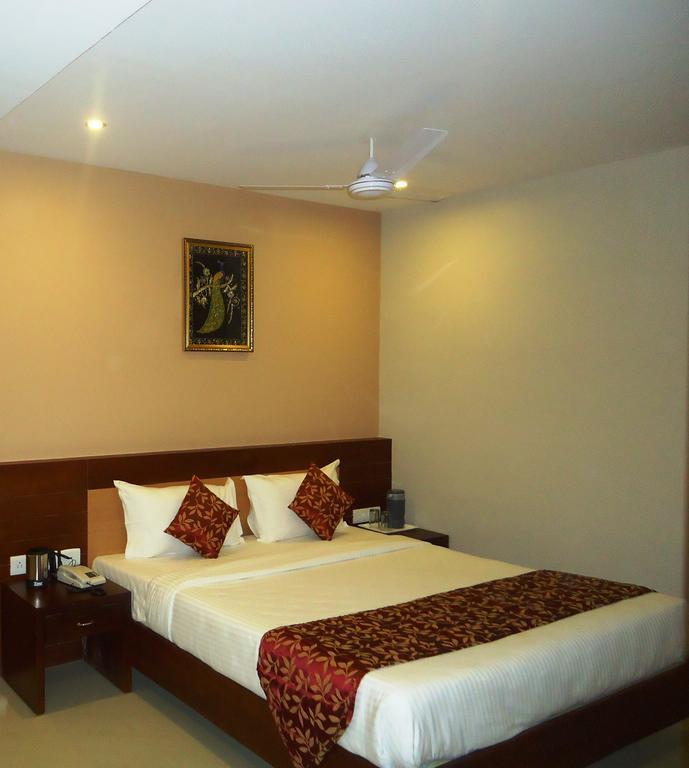 Pleasant Inn Puduccseri Kültér fotó
